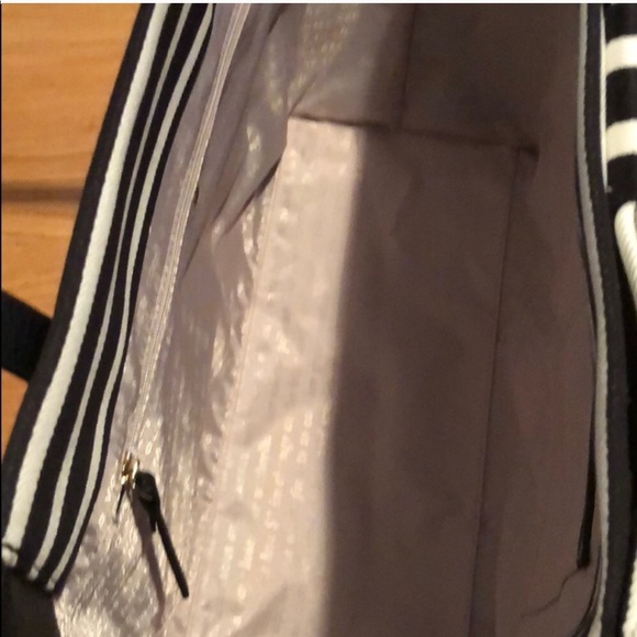 🆕 NWT Kate Spade New York
Womens Olive Drive - Picture 8 of 8